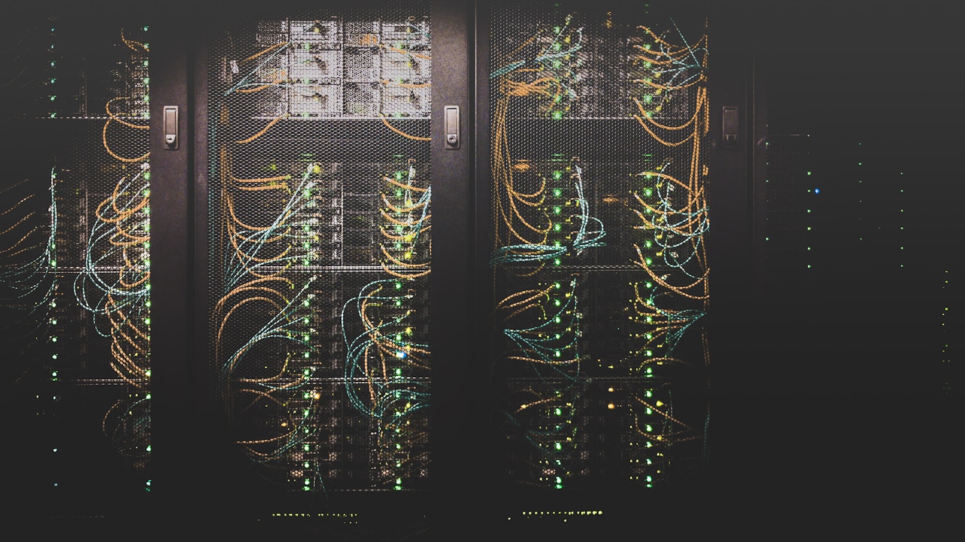 Netzwerktechnik und Serverausstattung für Unternehmens-IT